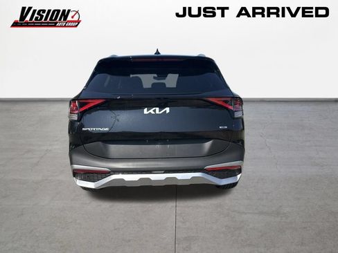 Certified 2024 Kia Sportage EX AWD/4WD image 4