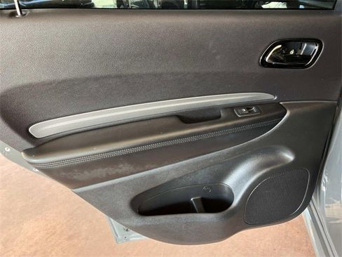 Used 2020 Dodge Durango GT image 17