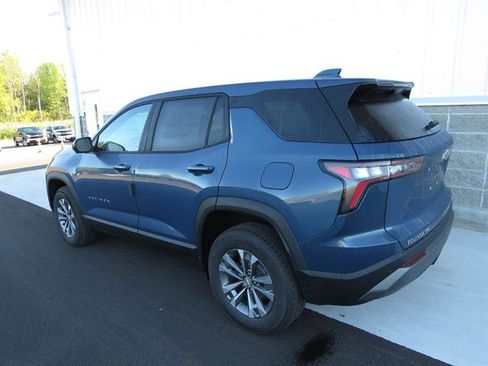 New 2026 Chevrolet Equinox LT w/ Convenience Package II image 9