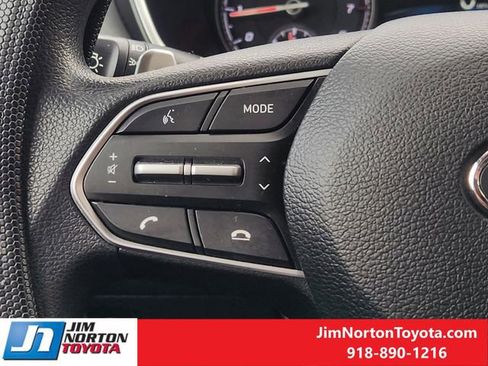 Used 2023 Hyundai Santa Fe SE image 29