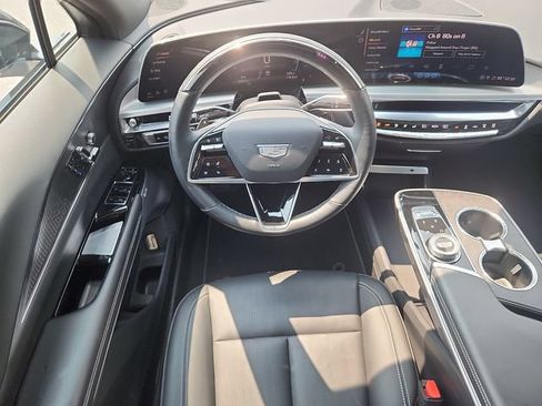 Certified 2023 Cadillac Lyriq AWD image 11