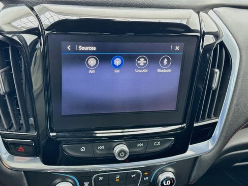 Used 2022 Chevrolet Traverse RS w/ LPO, Cargo Package FWD image 11