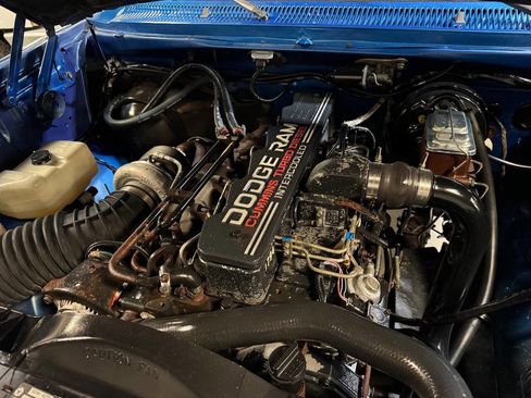 Used 1991 Dodge D/W Truck 250 image 9