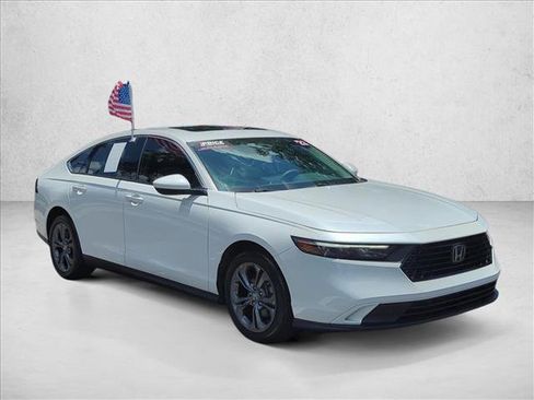 Used 2023 Honda Accord EX image 3