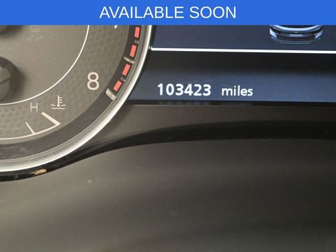 Used 2021 Nissan Armada SL w/ Captain's Chairs Package AWD/4WD image 21