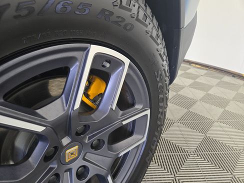 Used 2022 Rivian R1T Launch Edition AWD/4WD image 33