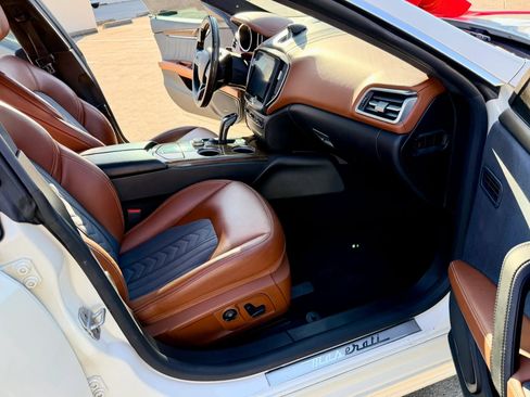 Used 2019 Maserati Ghibli GranLusso RWD image 31