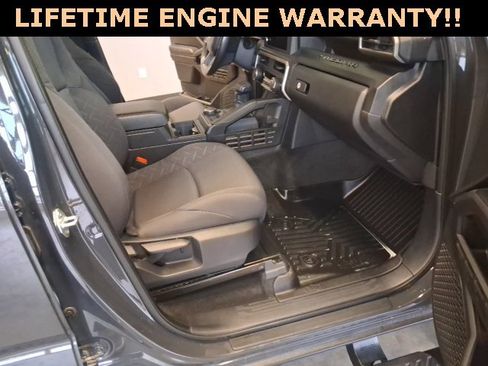 Used 2024 Toyota Tacoma SR image 29