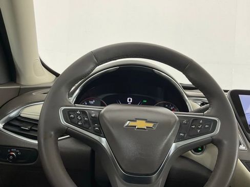 Used 2024 Chevrolet Malibu LT image 25