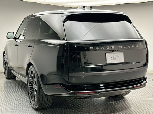 Certified 2025 Land Rover Range Rover SE AWD/4WD image 11