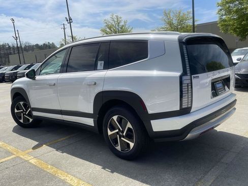 New 2026 Hyundai Ioniq 9 S image 4