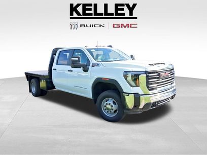 New 2024 GMC Sierra 3500 Pro w/ Convenience Package