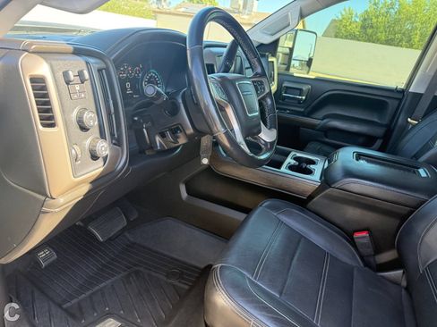 Used 2019 GMC Sierra 3500 Denali w/ Duramax Plus Package AWD/4WD image 19