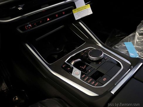 Used 2026 BMW X6 xDrive40i image 14