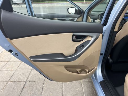 Used 2013 Hyundai Elantra GLS w/ Preferred Pkg image 20