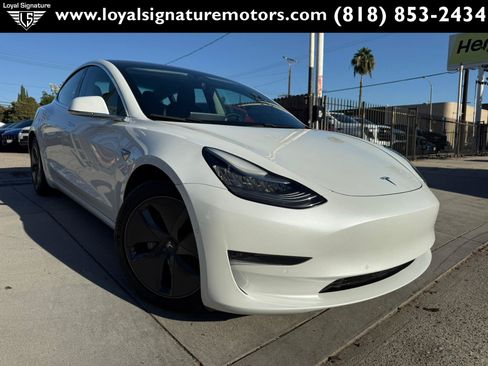Used 2020 Tesla Model 3 Standard Range Plus RWD image 1