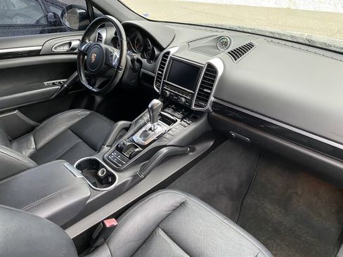 Used 2012 Porsche Cayenne image 6