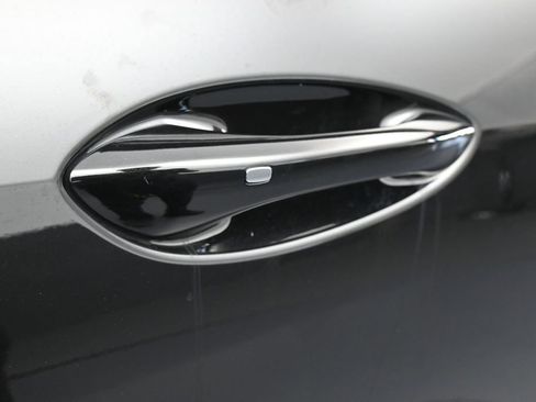 Used 2025 Chevrolet Trax ACTIV FWD image 38
