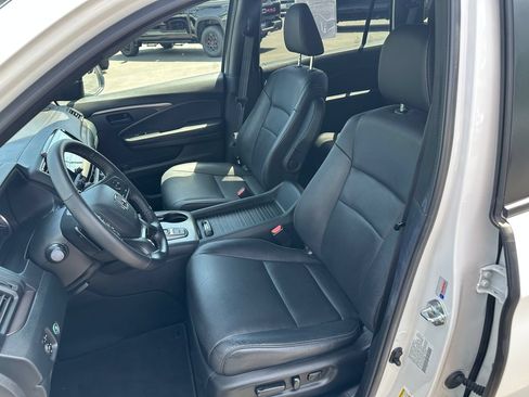 Used 2023 Honda Passport EX-L image 13