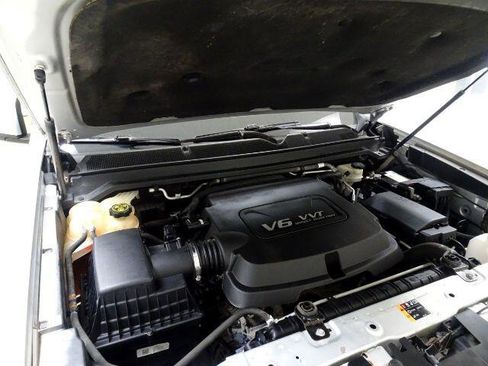 Used 2016 Chevrolet Colorado Z71 image 42