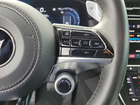 Used 2023 Maserati Grecale GT AWD/4WD image 23