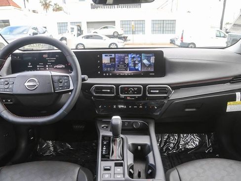 New 2026 Nissan Sentra SR w/ SR Premium Package FWD image 14