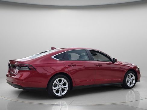 Certified 2024 Honda Accord LX image 7