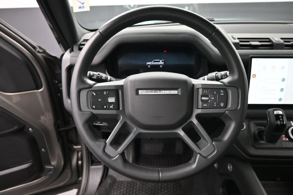 Used 2025 Land Rover Defender 110 S AWD/4WD image 12