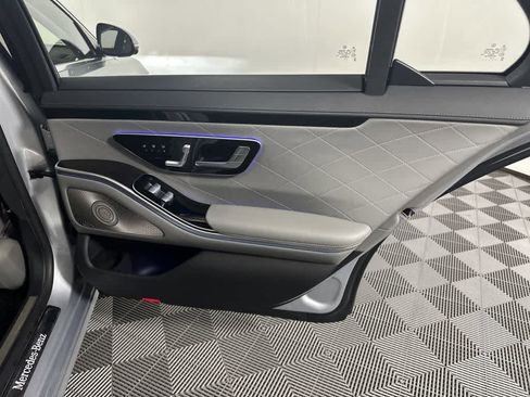 Used 2022 Mercedes-Benz S 580 S 580 image 29