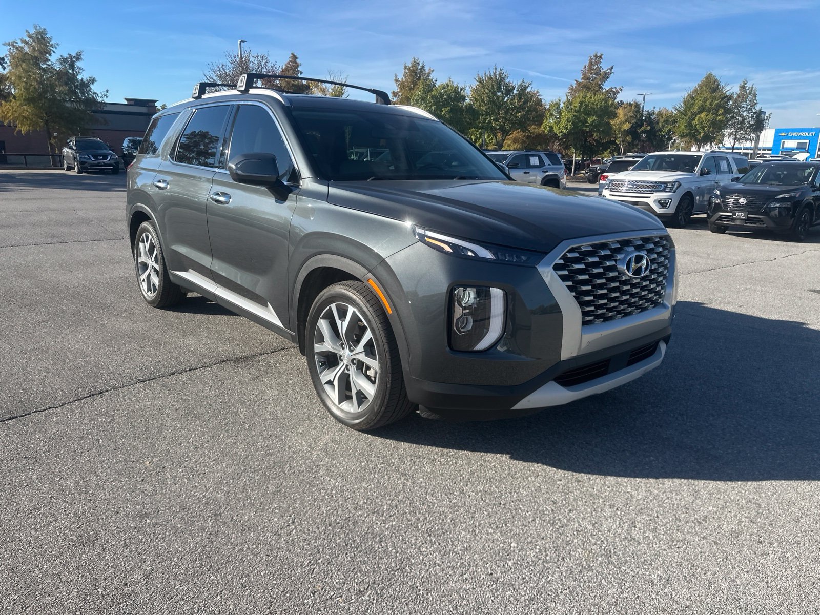 Used 2021 Hyundai Palisade SEL w/ Premium Package FWD image 3