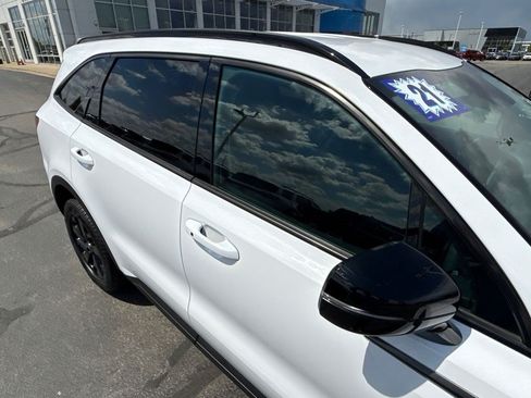 Used 2021 Kia Sorento S AWD/4WD image 14