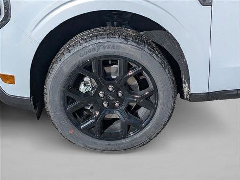 New 2026 Ford Maverick Lariat w/ Black Appearance Package image 10