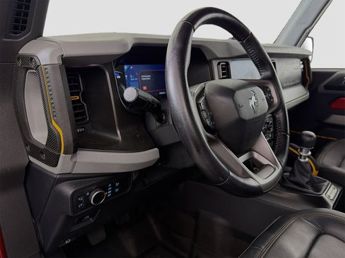 Used 2022 Ford Bronco Badlands w/ Sasquatch Package image 10