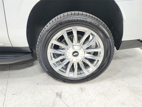 Used 2021 Cadillac Escalade ESV Premium Luxury w/ Performance Package image 49