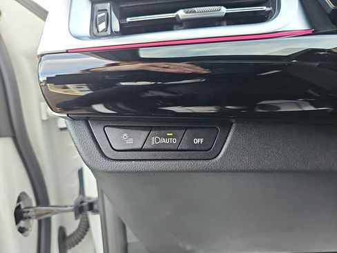 Used 2025 BMW X2 xDrive28i image 31