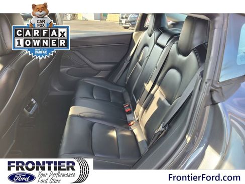 Used 2018 Tesla Model 3 Mid Range image 15