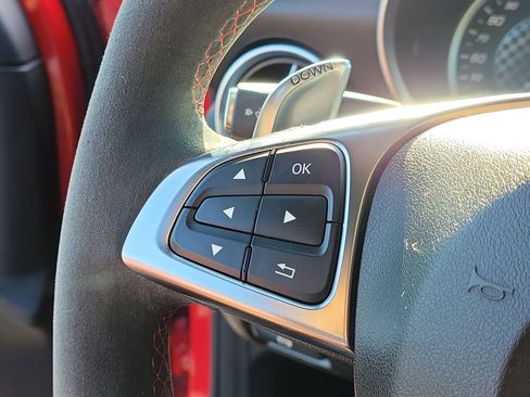 Used 2017 Mercedes-Benz SLC 43 AMG image 27