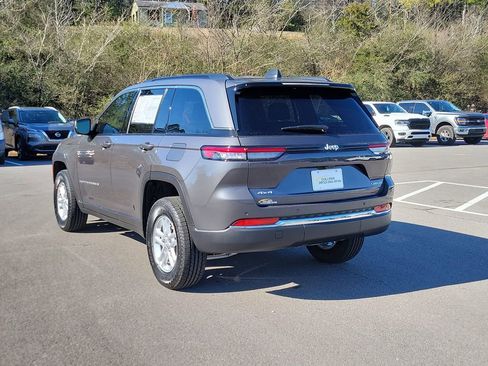 New 2025 Jeep Grand Cherokee Laredo image 5