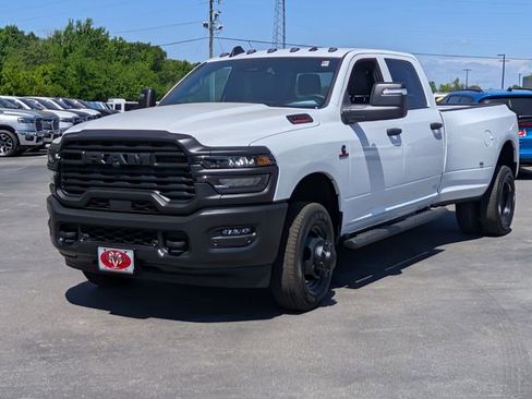 New 2026 RAM 3500 Tradesman image 4