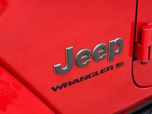 Used 2023 Jeep Wrangler Unlimited Rubicon 392 w/ Trailer Tow Package AWD/4WD image 37