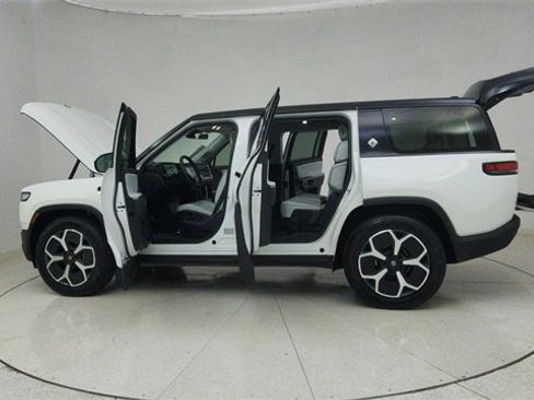 Used 2024 Rivian R1S Adventure image 75