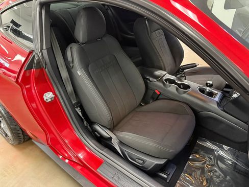 Used 2020 Ford Mustang GT RWD image 15