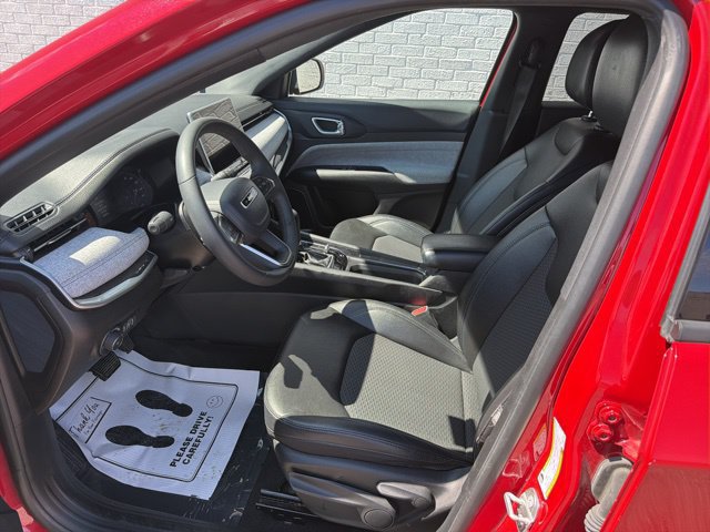 Used 2024 Jeep Compass Latitude AWD/4WD image 10
