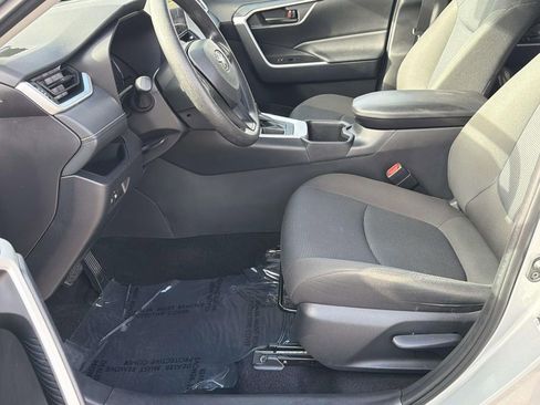 Certified 2025 Toyota RAV4 LE FWD image 25