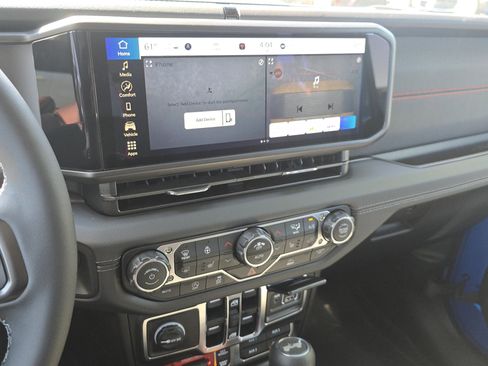 New 2025 Jeep Wrangler Rubicon image 30