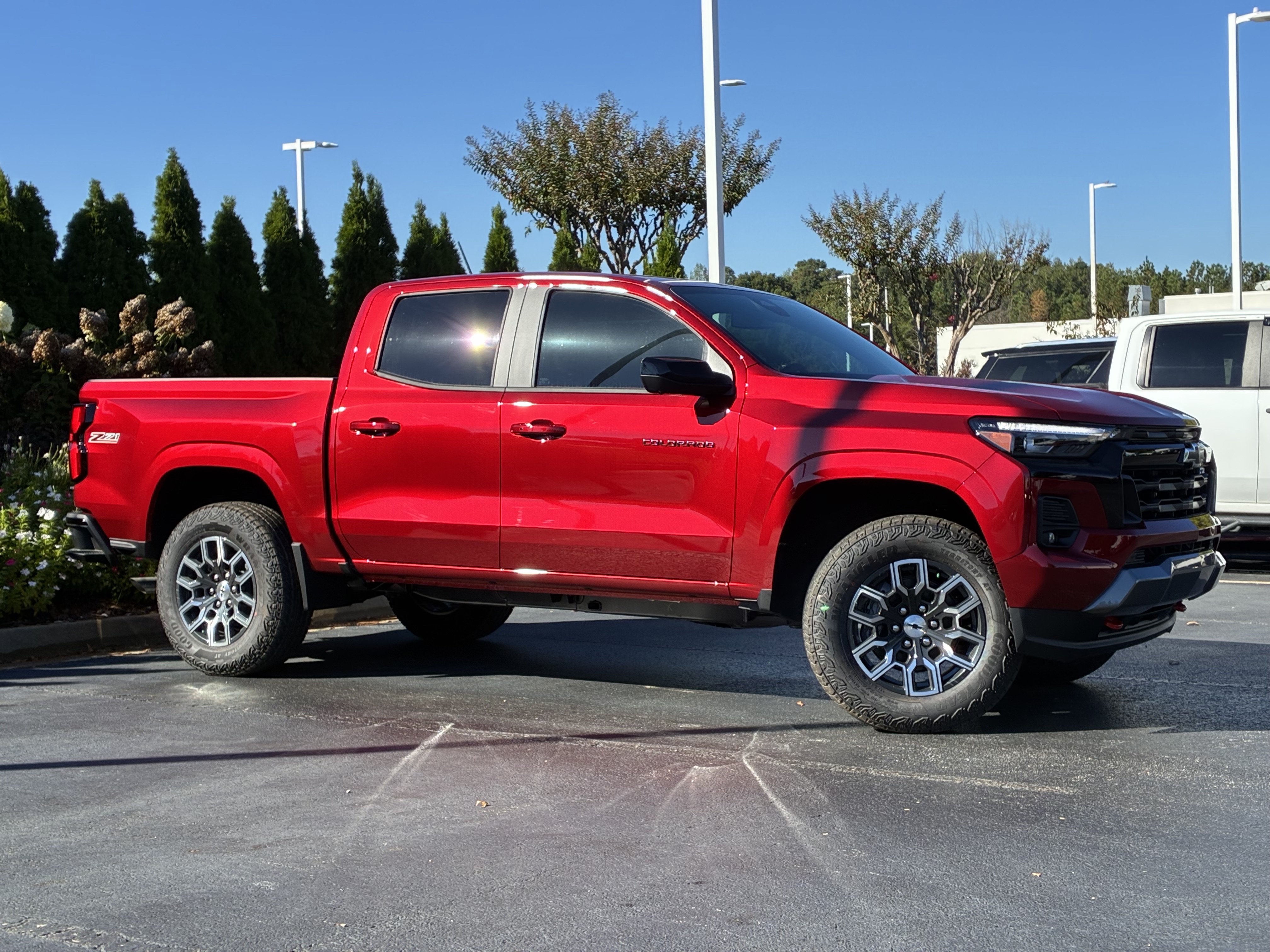 New 2026 Chevrolet Colorado Z71 w/ Technology Package AWD/4WD image 3