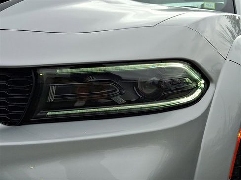 Used 2022 Dodge Charger SRT Hellcat w/ Harman/Kardon Audio Group image 9