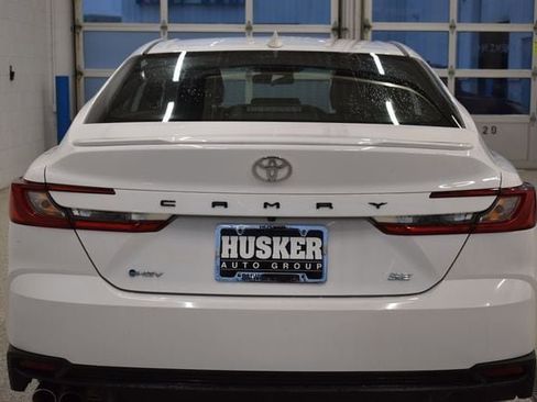 Used 2025 Toyota Camry SE FWD image 11