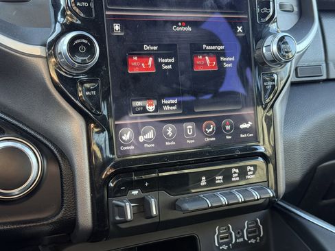 Used 2021 RAM 1500 Big Horn image 24