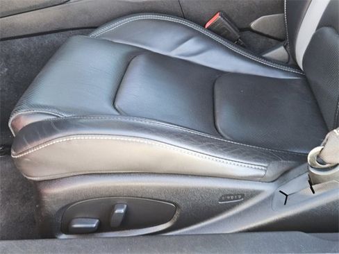 Used 2020 Chevrolet Camaro LT w/ RS Package image 23